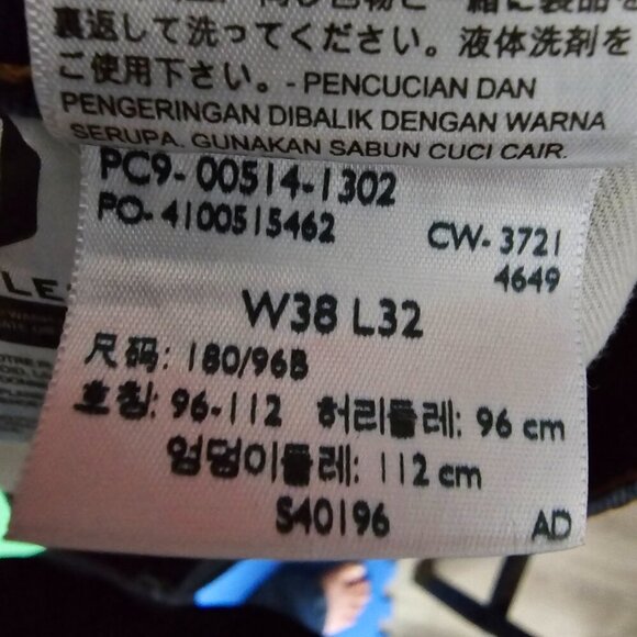 Levis 514 Straight Leg Jeans Size 38/32 - Picture 9 of 10